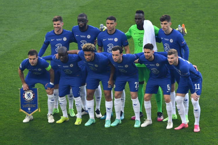 勇士大胜篮网,库里27+5创纪录,6人得分上双诠释团队篮球