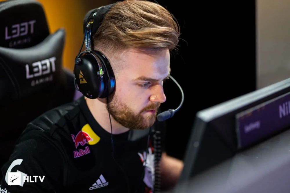 臀中肌各3 臀中肌各3