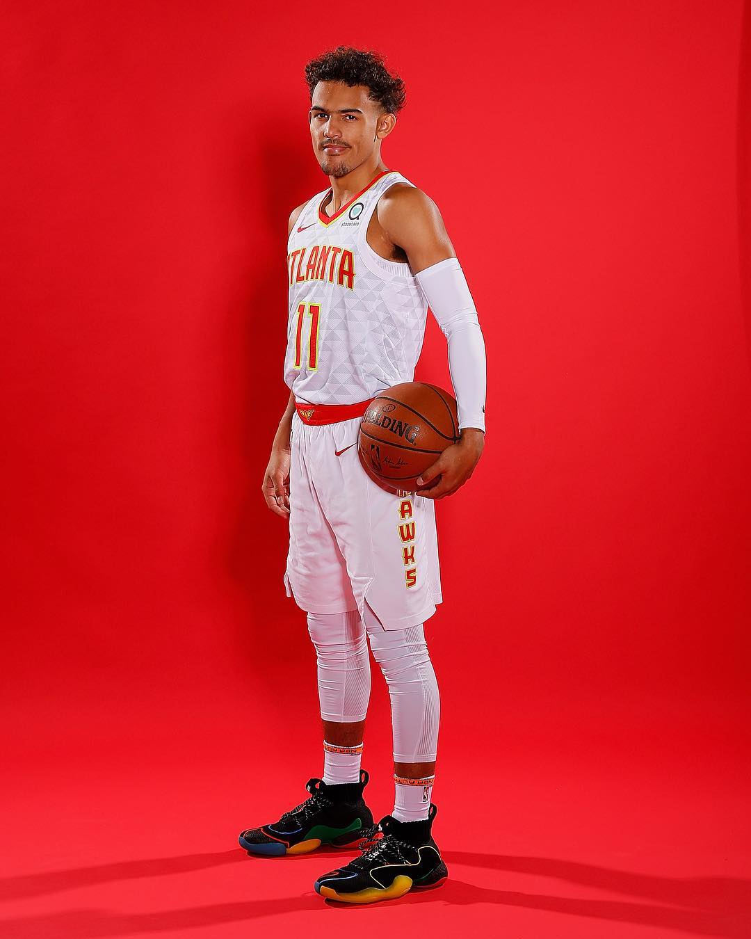 它既不是靠 它既不是靠