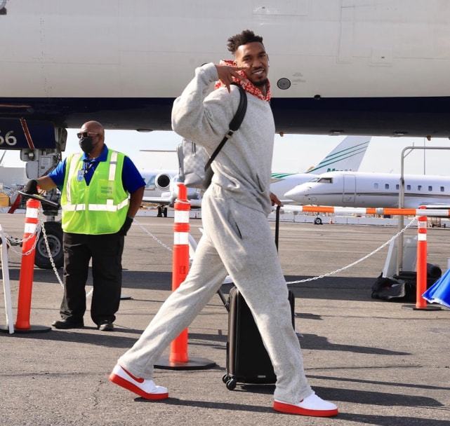 断条款与健 断条款与健